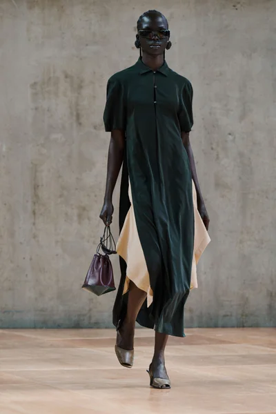 Look 8
